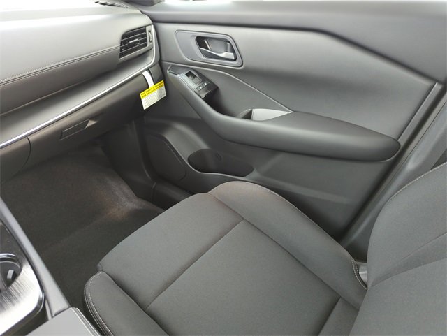 New 2026 Nissan Rogue S image 21