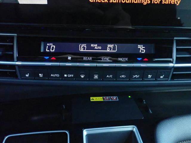 Used 2025 Toyota Sienna Platinum image 21