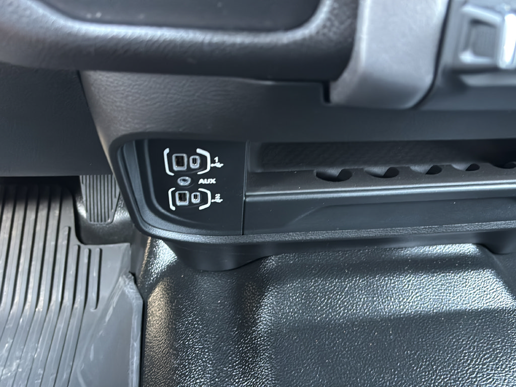 Used 2024 RAM 3500 Big Horn w/ Protection Group AWD/4WD image 26