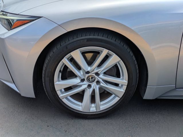 Used 2023 Lexus IS 300 w/ Comfort Package RWD image 9