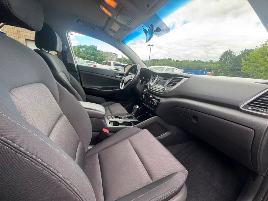Used 2017 Hyundai Tucson Sport w/ Cargo Package AWD/4WD image 17