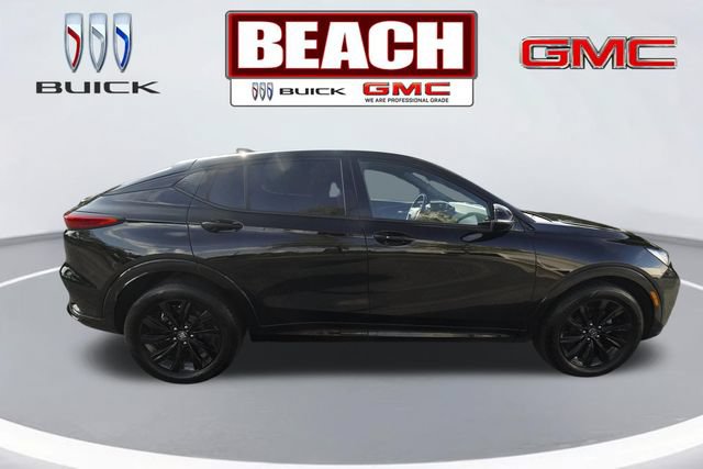 Used 2024 Buick Envista Sport Touring w/ Convenience I Package FWD image 2