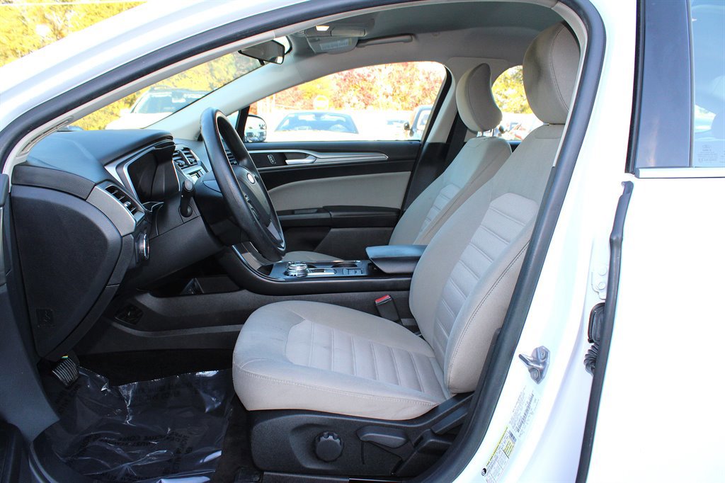 Used 2018 Ford Fusion S image 14