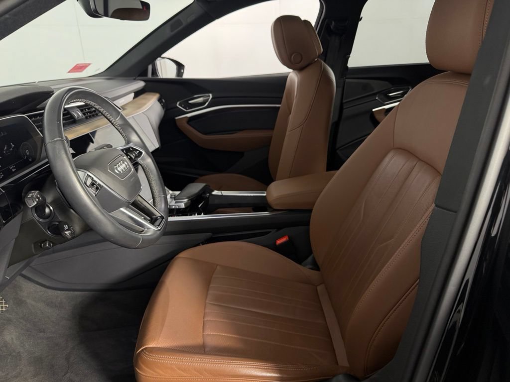 Used 2024 Audi Q8 e-tron Premium Plus AWD/4WD image 24
