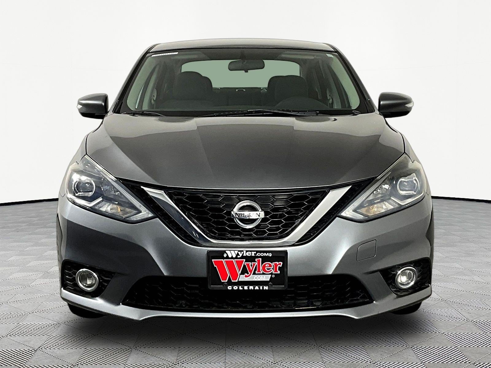 Used 2017 Nissan Sentra SR w/ Driver's Assist Package FWD image 2
