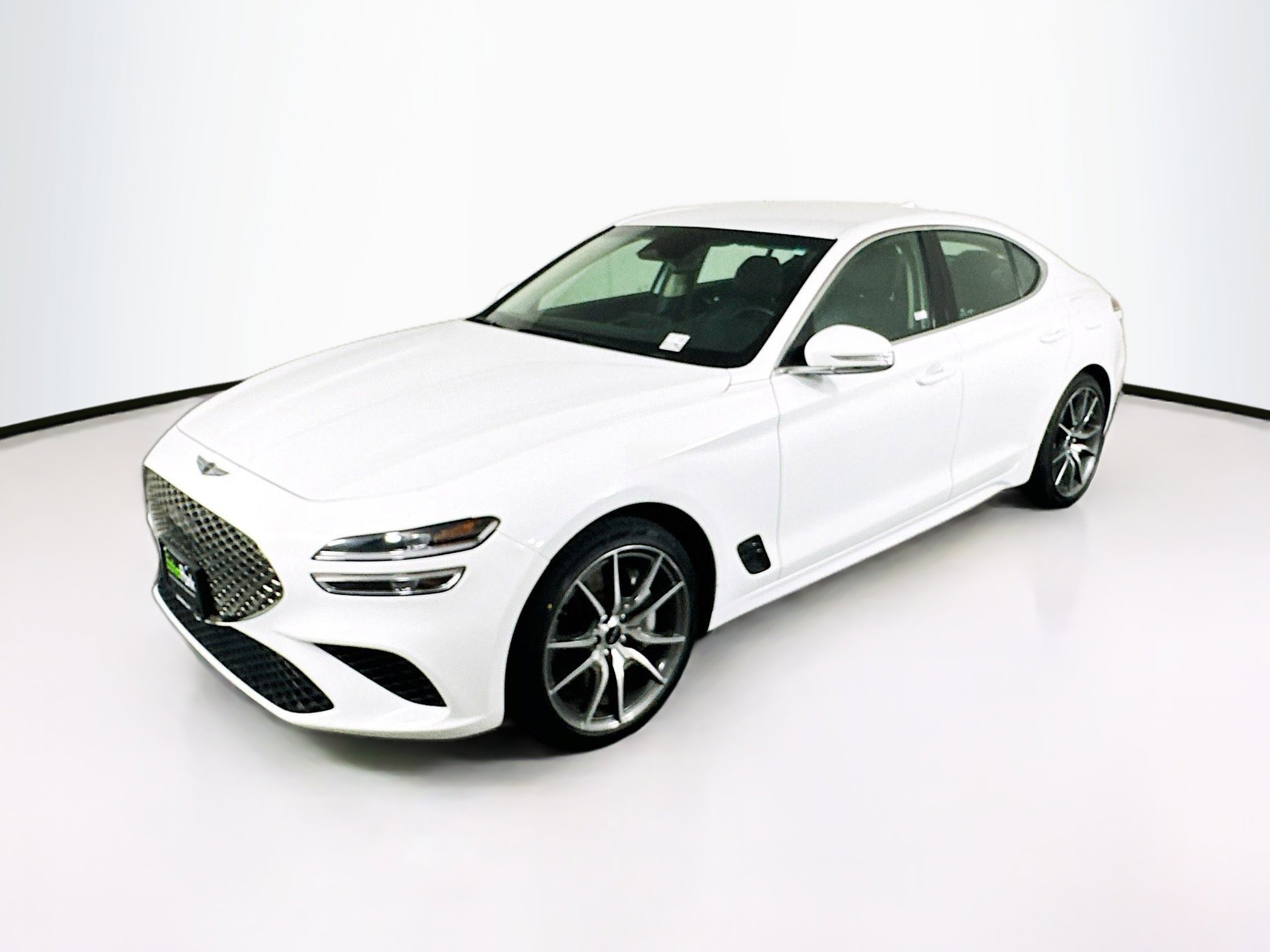Used 2025 Genesis G70 2.5T RWD image 3