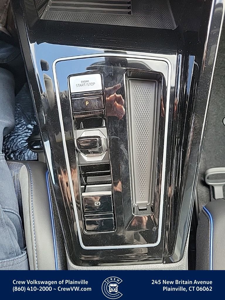 New 2026 Volkswagen Golf w/ Euro Style Package image 9