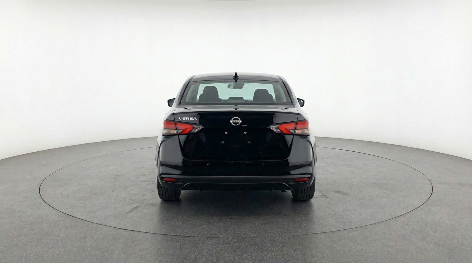 Used 2025 Nissan Versa SV FWD image 7