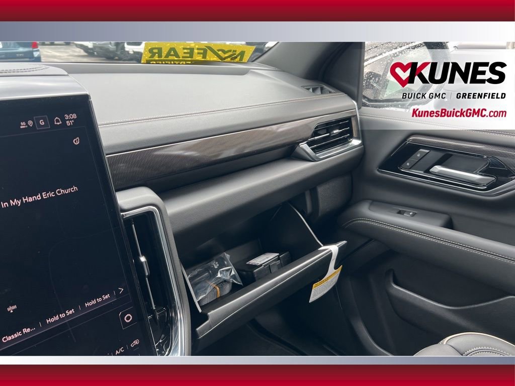 New 2026 GMC Yukon XL Elevation image 32