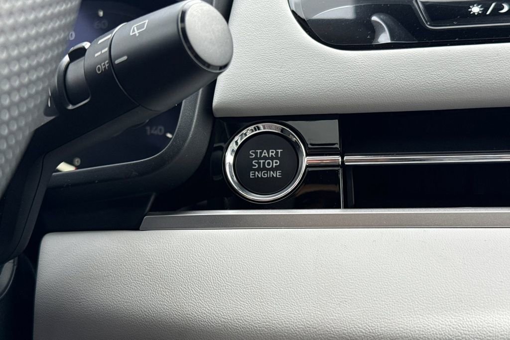 New 2026 Mitsubishi Outlander SE AWD/4WD image 23