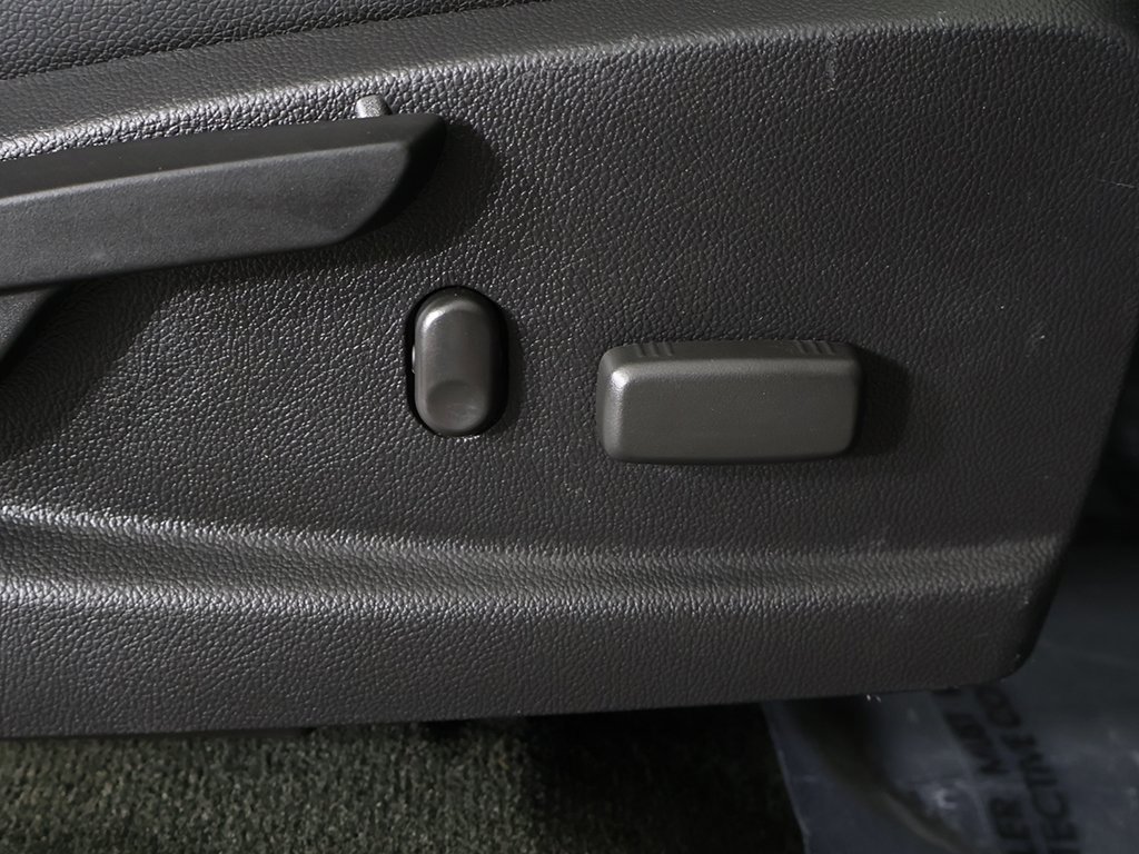 Used 2018 GMC Canyon All Terrain w/ Trailering Package image 31