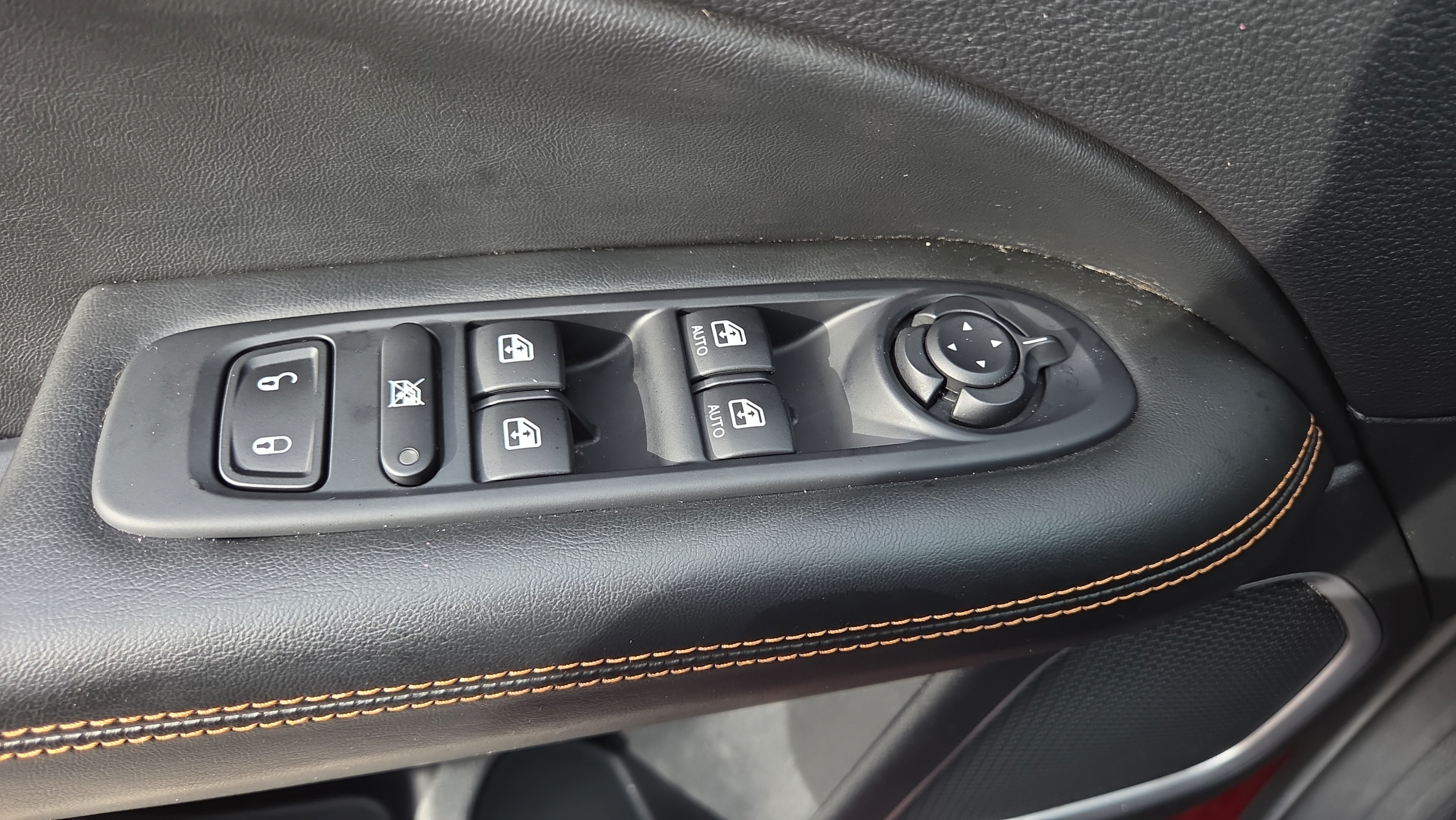 Used 2021 Jeep Compass Limited AWD/4WD image 32