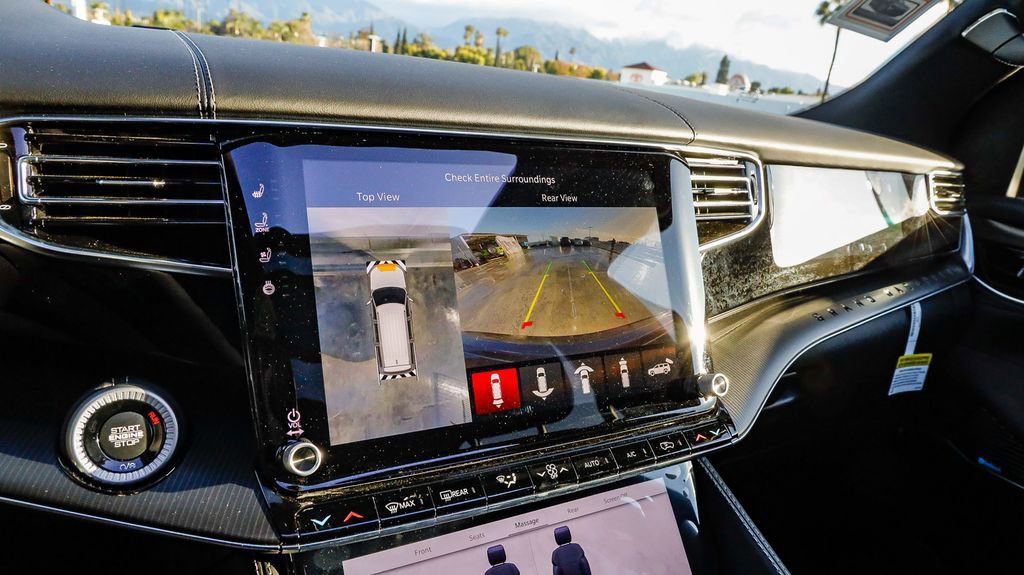 New 2026 Jeep Grand Wagoneer L Summit image 30