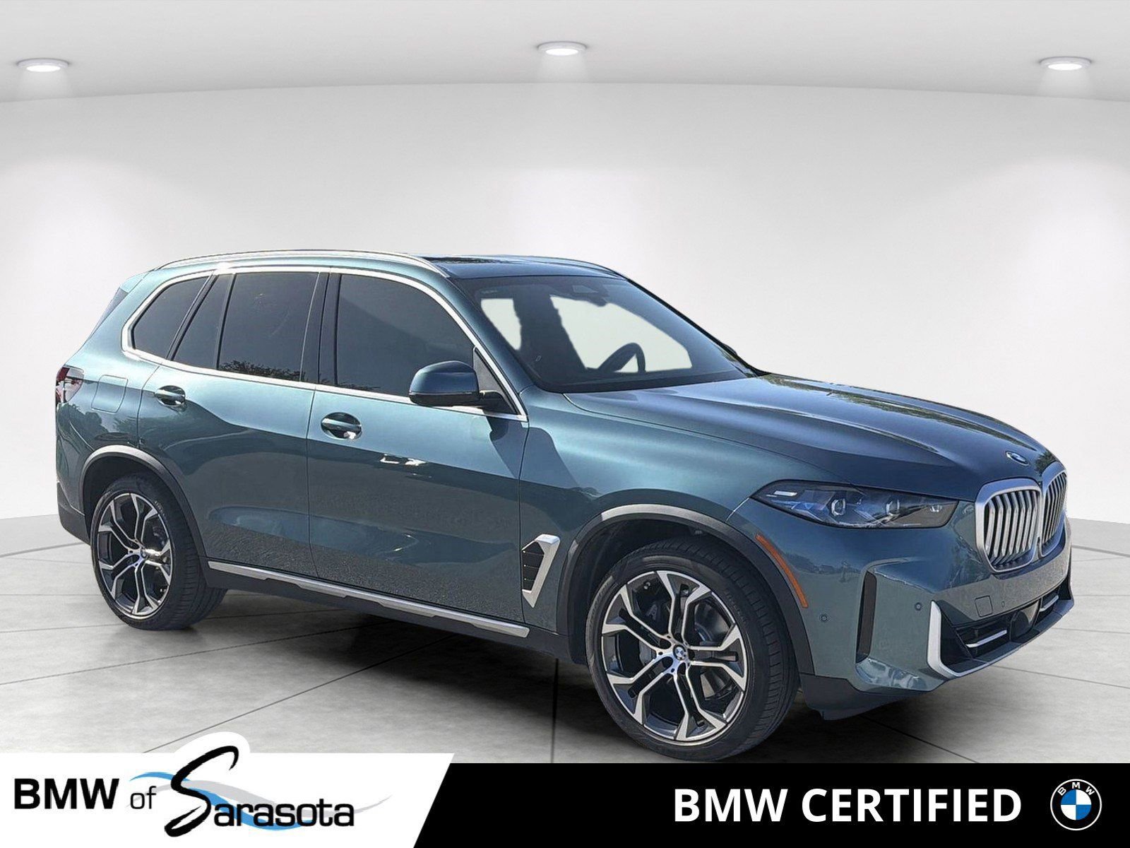 Certified 2024 BMW X5 sDrive40i w/ Premium Package RWD image 1