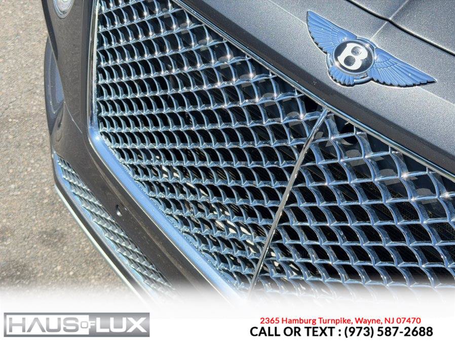 Used 2017 Bentley Bentayga AWD/4WD image 10