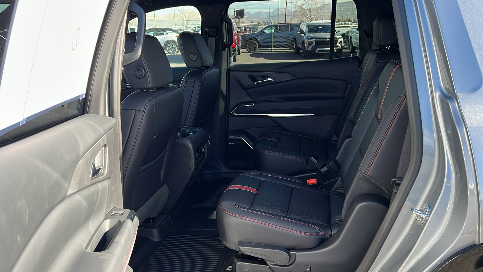 New 2026 Chevrolet Traverse RS image 15