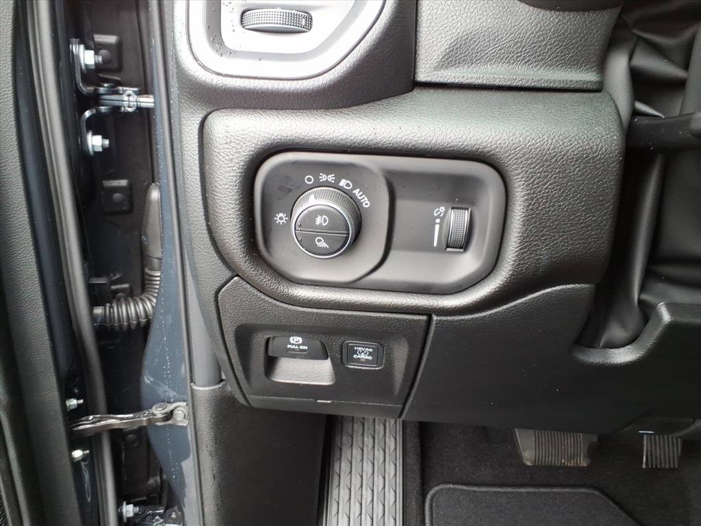 New 2026 RAM 1500 Express image 17