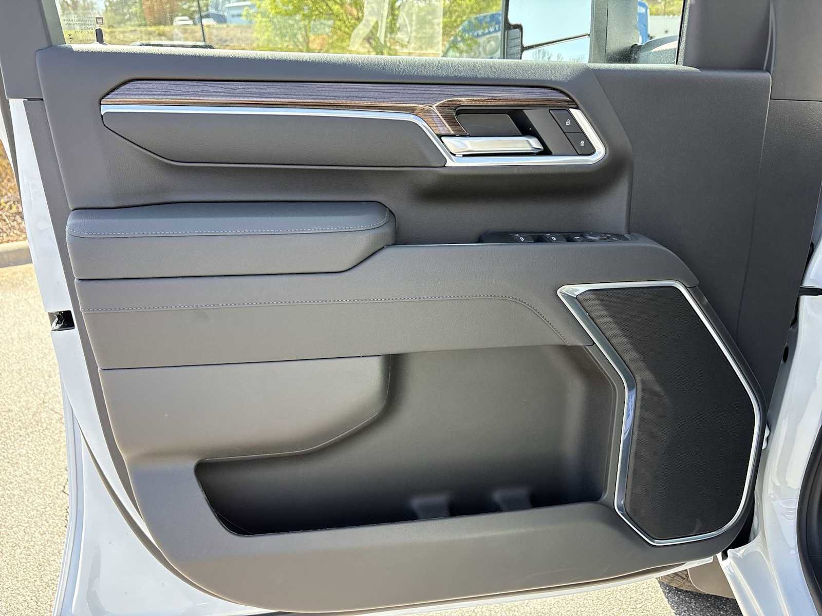 New 2026 Chevrolet Silverado 3500 LT RWD image 21