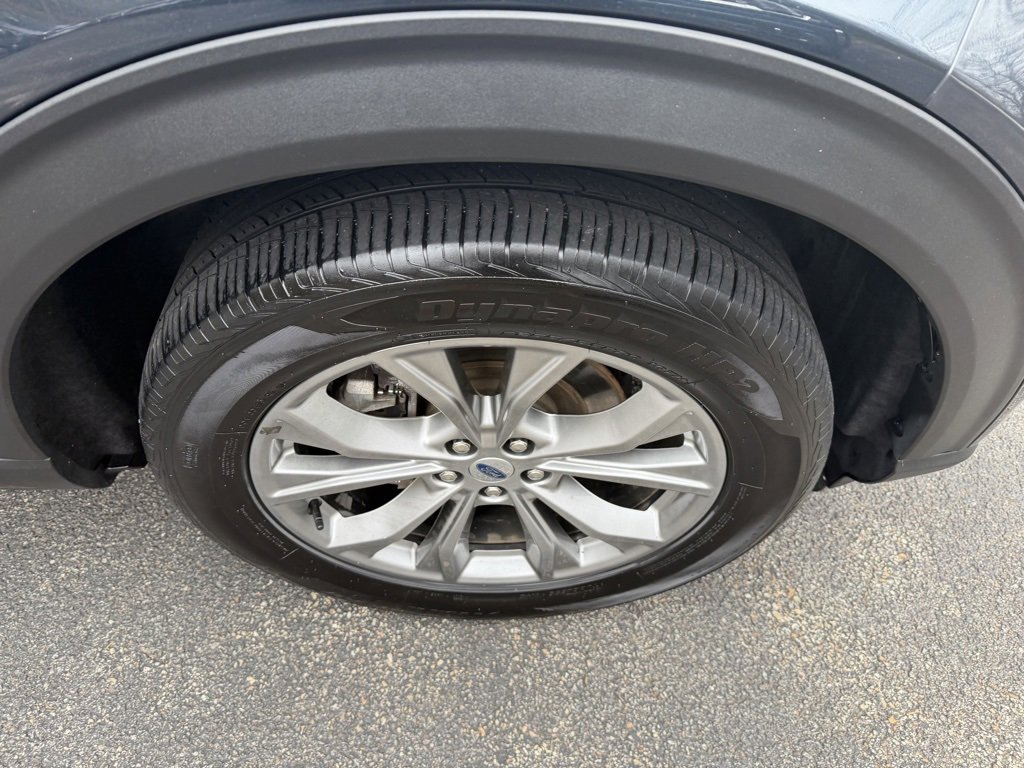 Used 2022 Ford Explorer Limited w/ Equipment Group 301A image 9