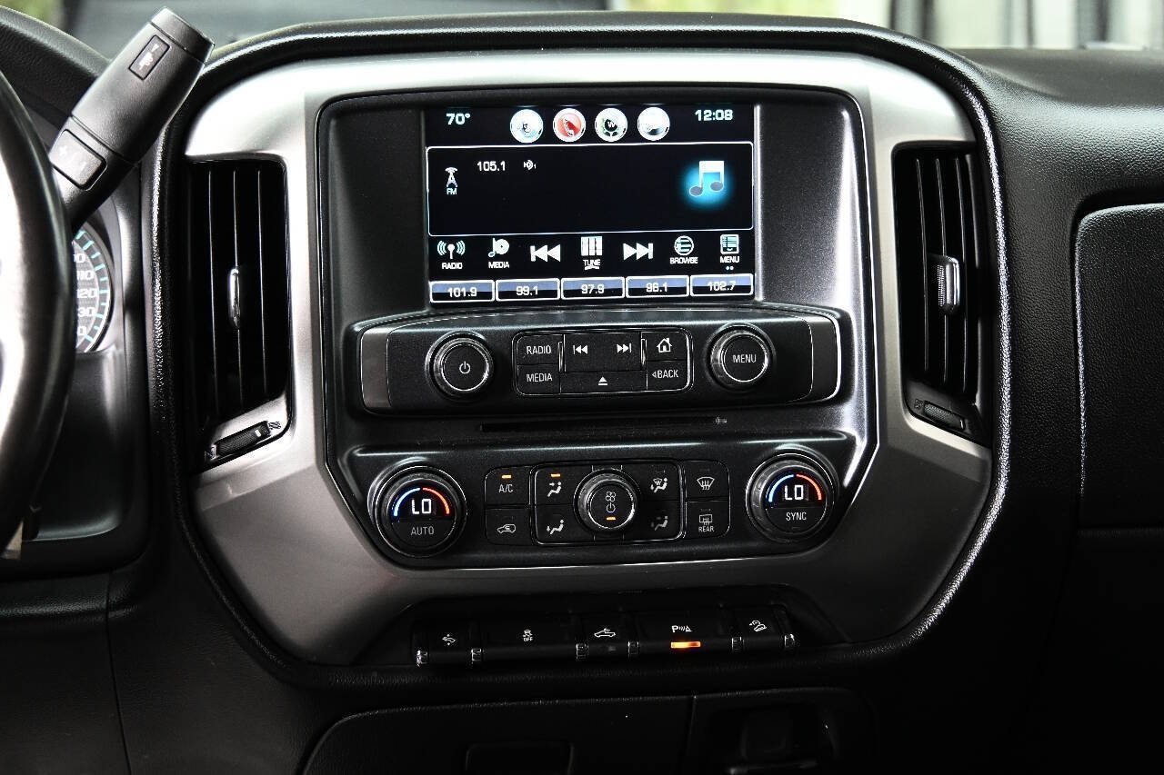Used 2018 Chevrolet Silverado 1500 LT w/ All Star Edition AWD/4WD image 19