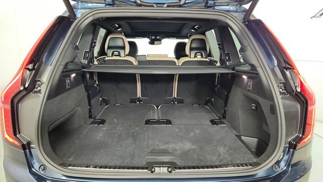 New 2026 Volvo XC90 T8 Plus w/ Protection Package AWD/4WD image 44