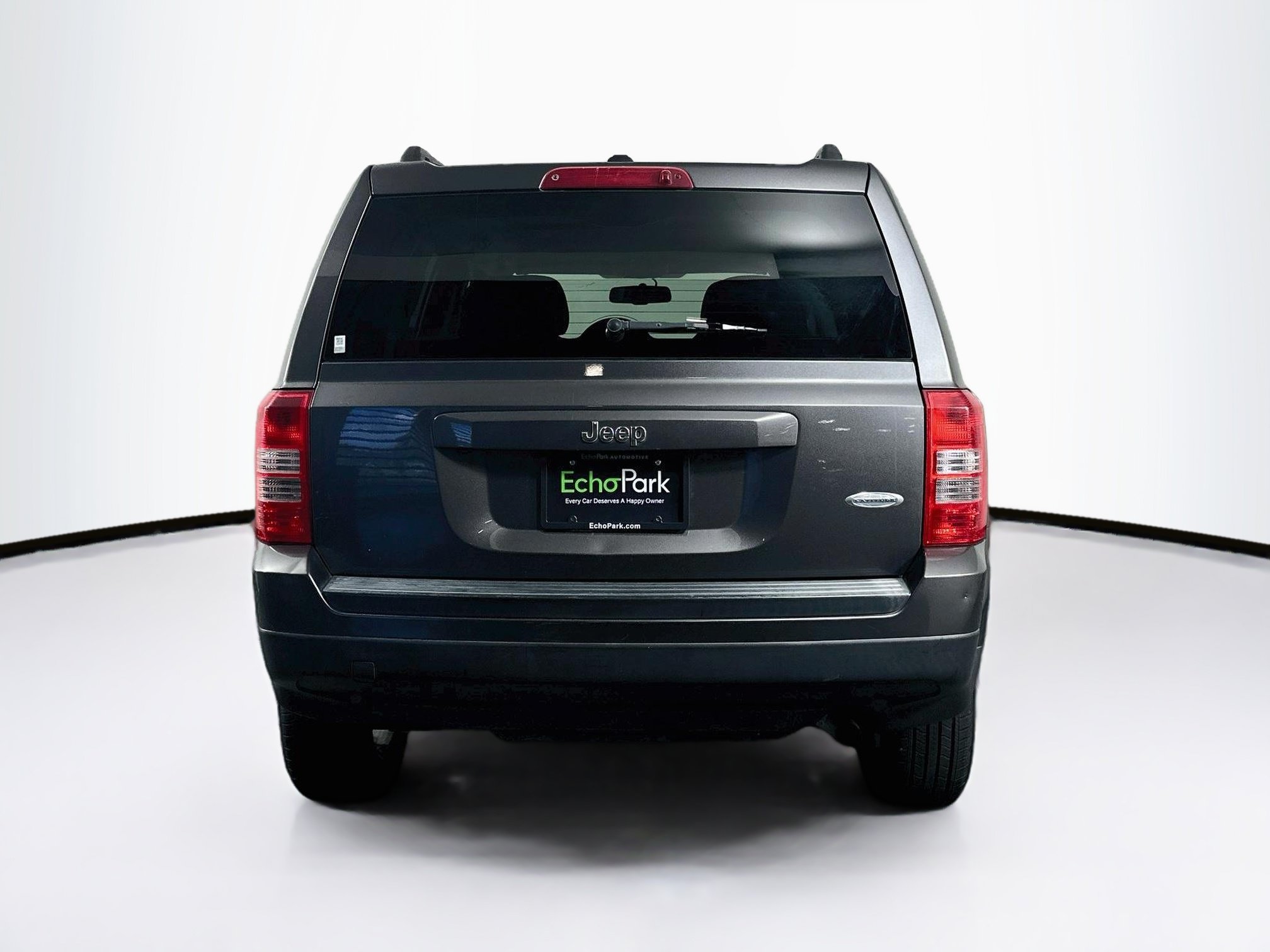 Used 2017 Jeep Patriot Latitude FWD image 7