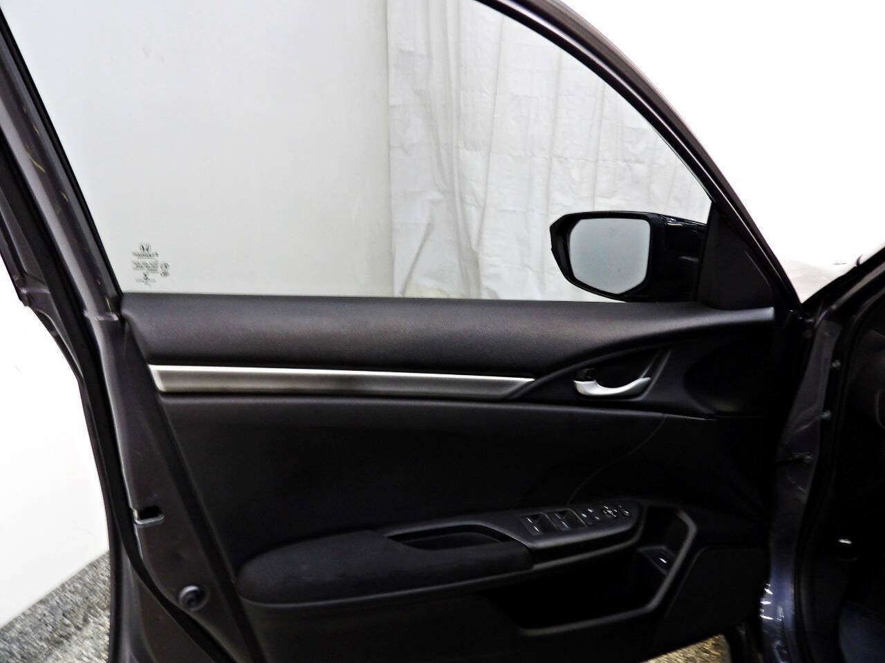 Used 2020 Honda Civic LX image 10