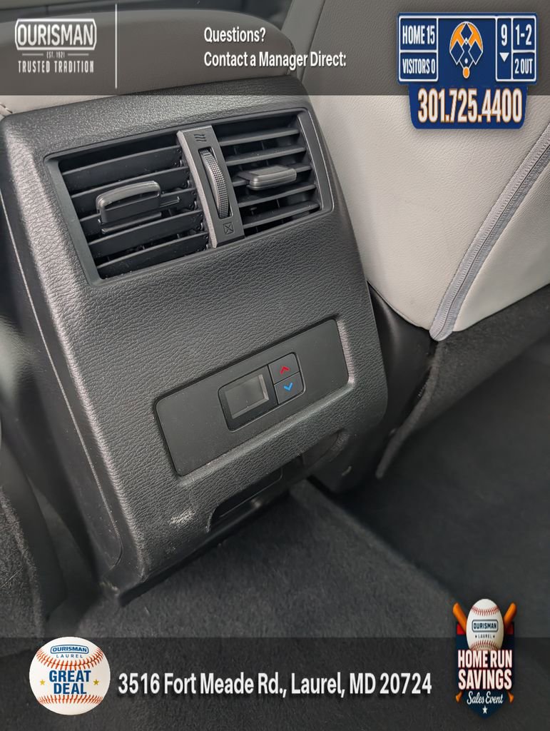 Used 2022 Mitsubishi Outlander SEL AWD/4WD image 16