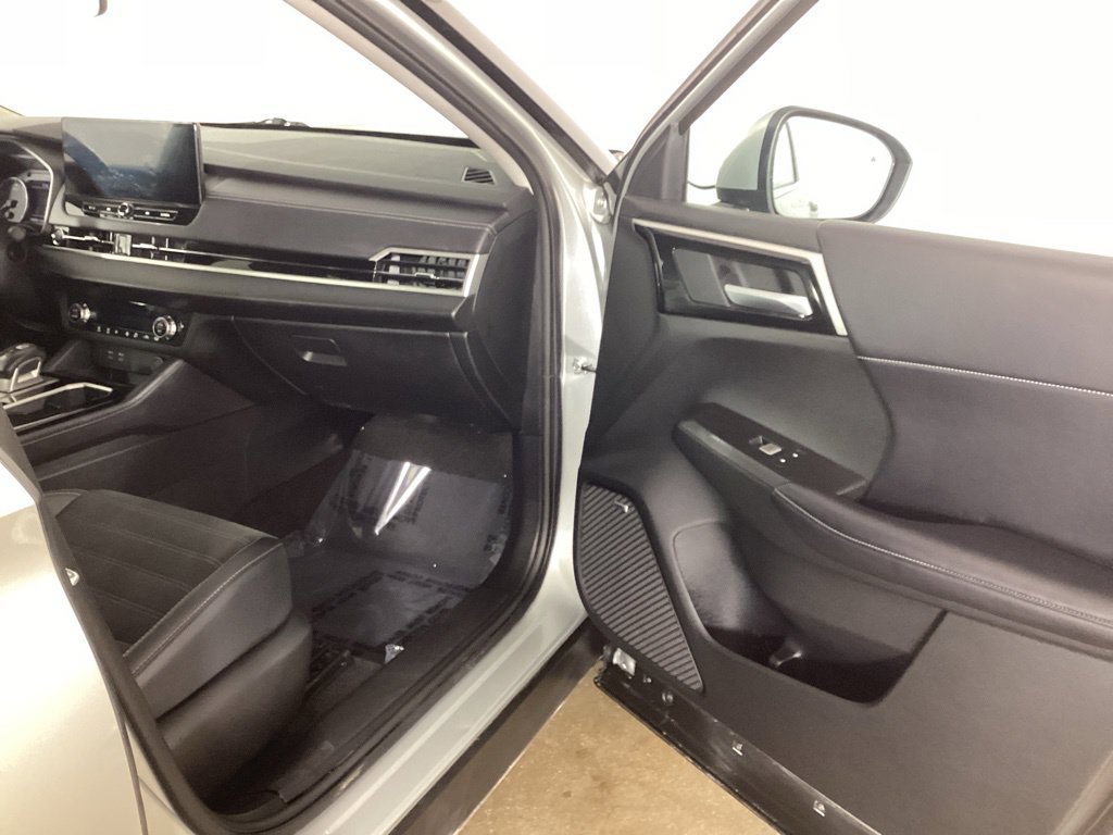 Used 2025 Mitsubishi Outlander SE AWD/4WD image 23