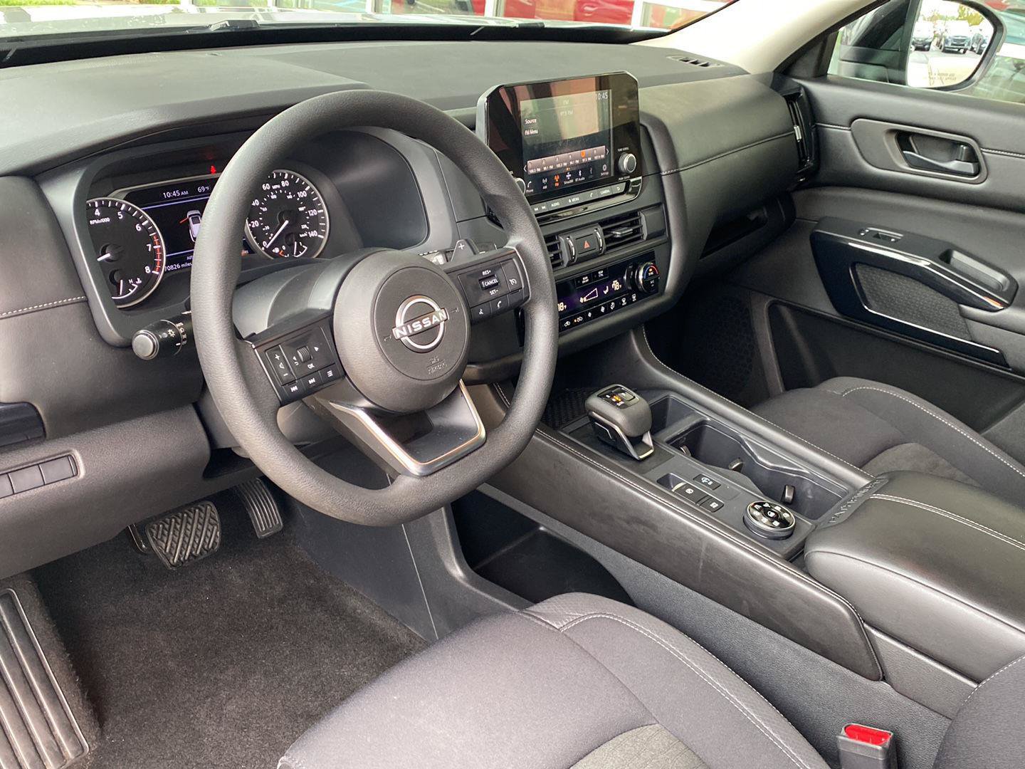 Used 2024 Nissan Pathfinder S w/ Cargo Package AWD/4WD image 16