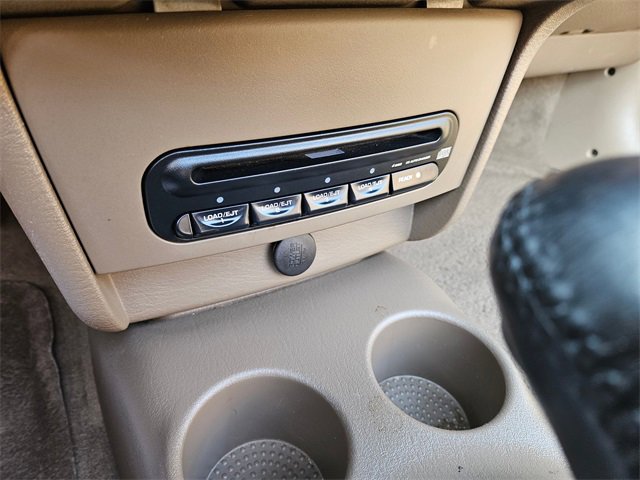 Used 2002 Chrysler Sebring LXi image 22