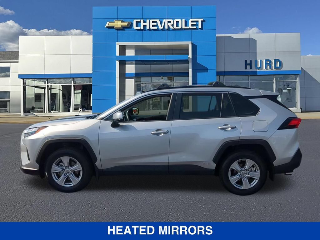 Used 2025 Toyota RAV4 XLE w/ Convenience Package AWD/4WD image 8