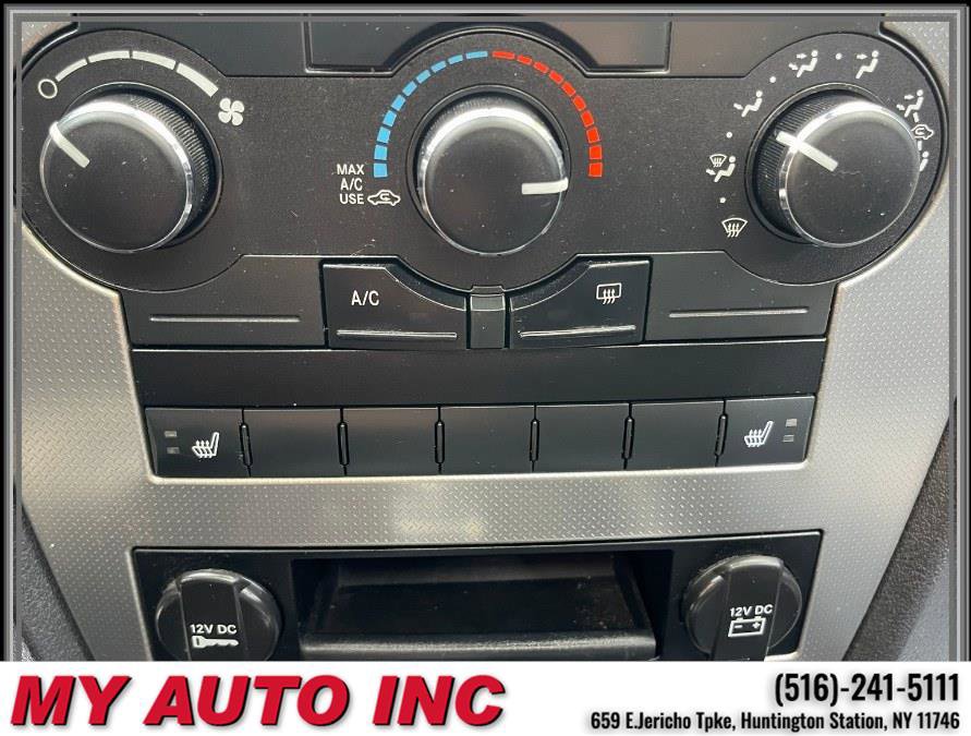 Used 2010 Jeep Grand Cherokee Laredo image 16