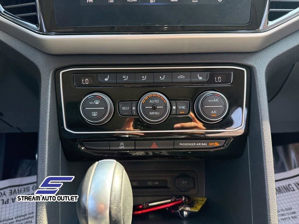 Used 2022 Volkswagen Atlas SEL R-Line image 24