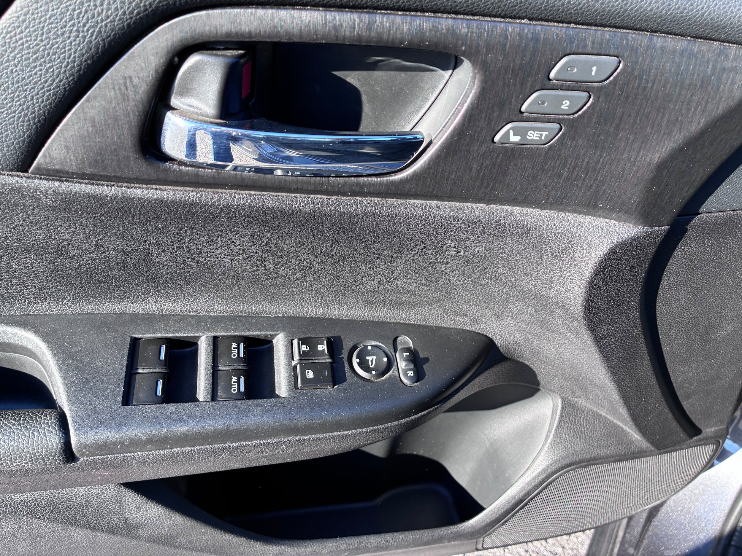 Used 2013 Honda Accord EX-L image 6