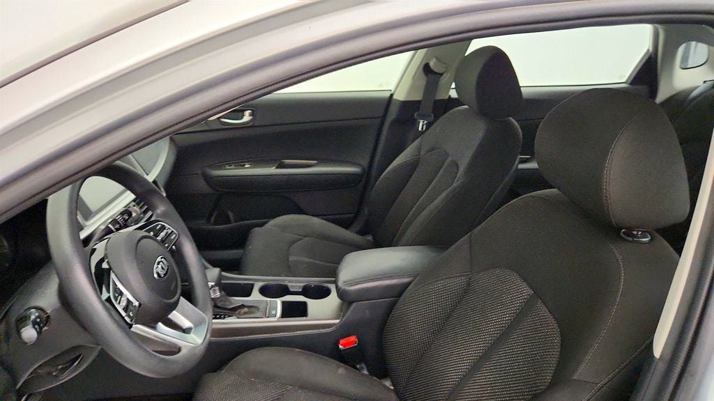 Used 2020 Kia Optima LX FWD image 18