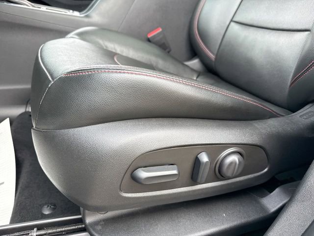 Used 2022 Chevrolet Equinox RS w/ RS Leather Package FWD image 12