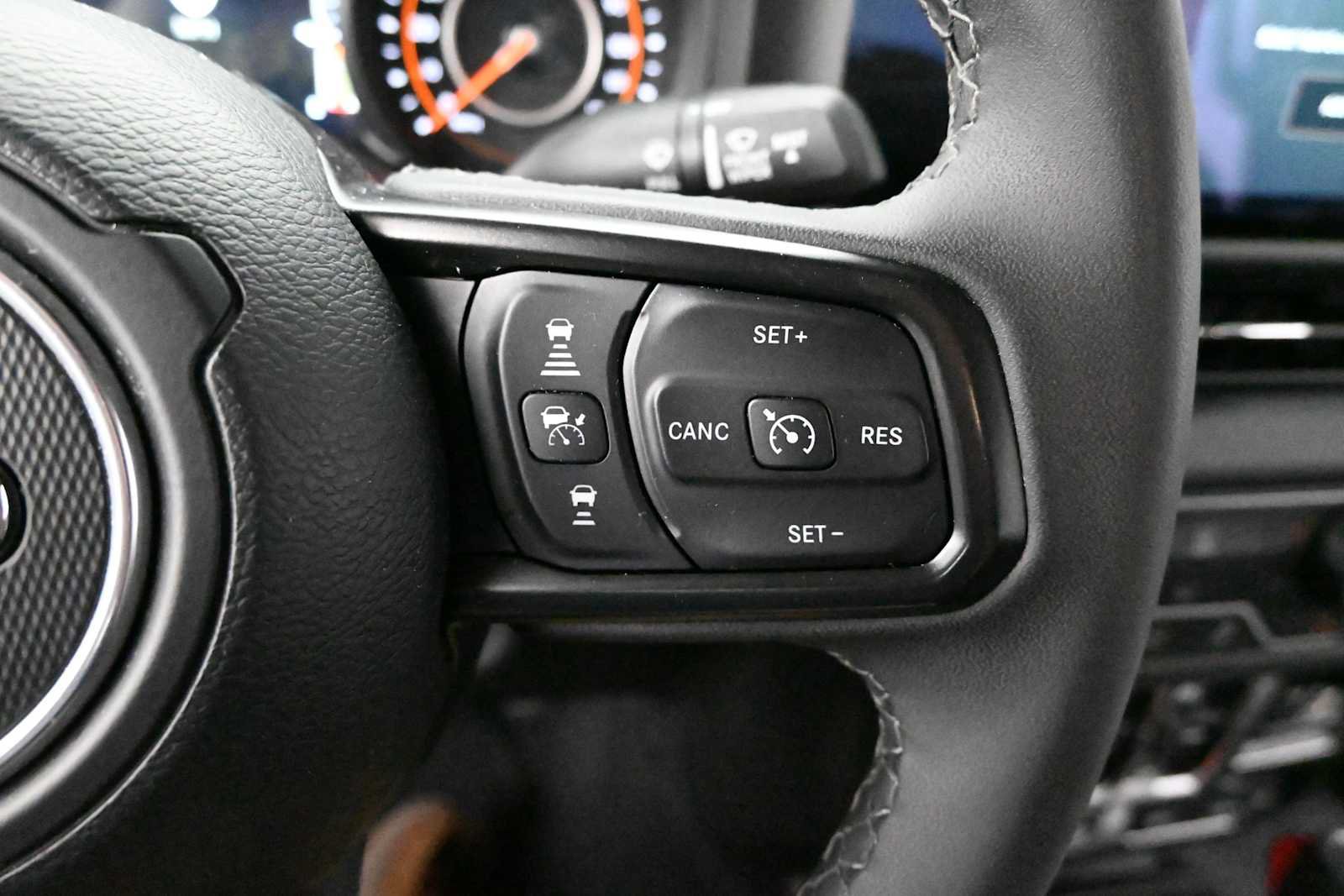 Used 2026 Jeep Gladiator Rubicon AWD/4WD image 15