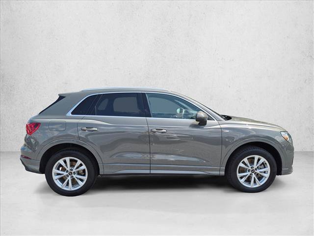 Certified 2025 Audi Q3 2.0T Premium w/ Convenience Package AWD/4WD image 4