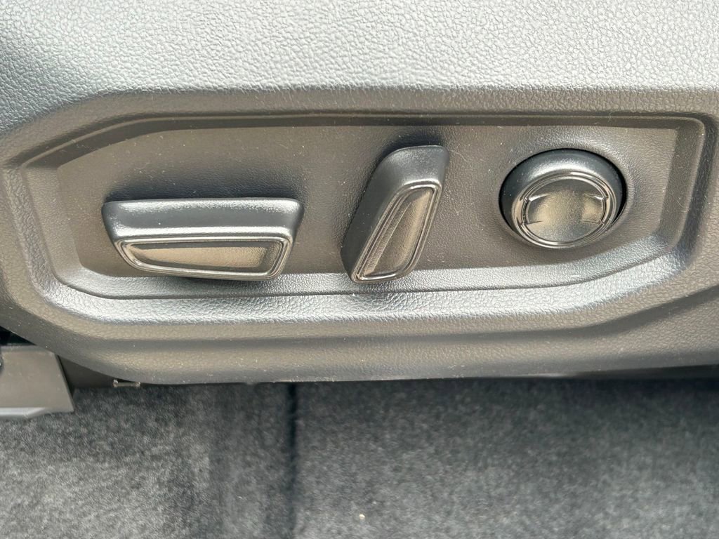 New 2026 Toyota Tundra Limited image 25