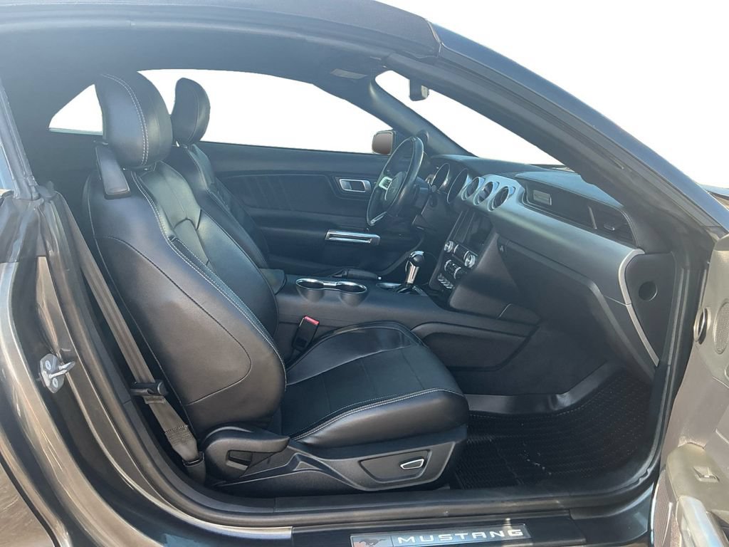 Used 2018 Ford Mustang Premium RWD image 22