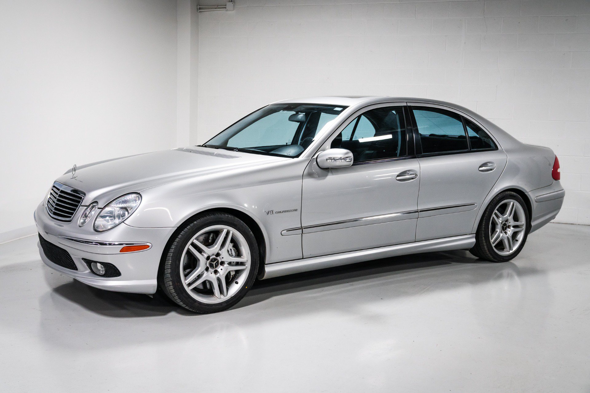Used 2005 Mercedes-Benz E 55 AMG Sedan image 7