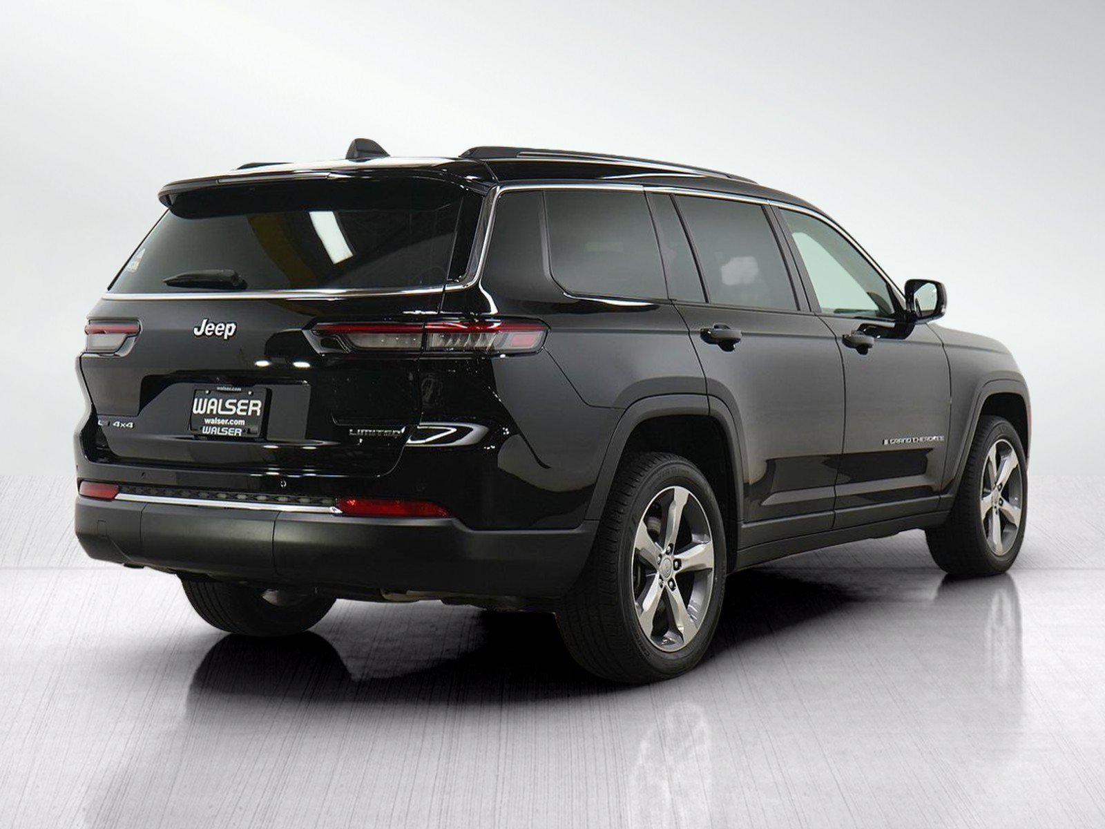 Used 2021 Jeep Grand Cherokee L Limited w/ Trailer Tow Group (B) AWD/4WD image 5