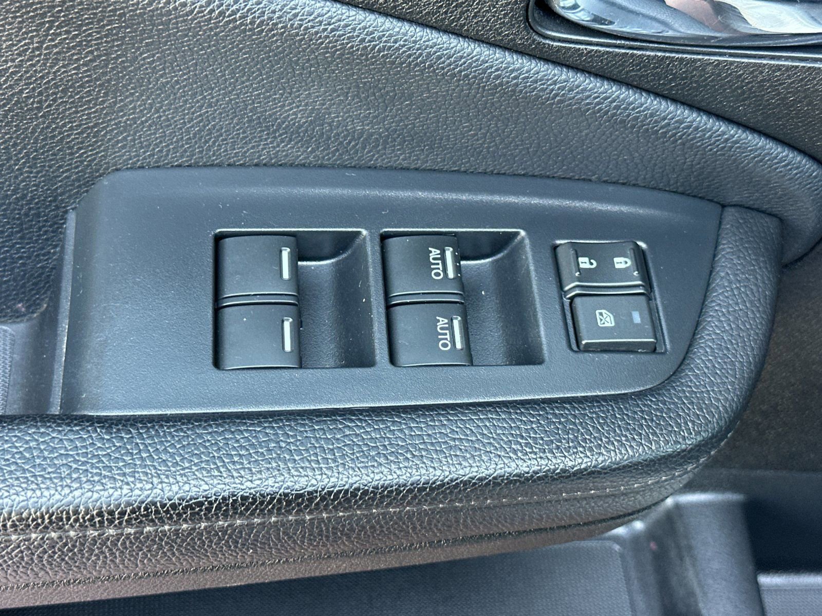 Used 2021 Honda Pilot Special Edition image 12