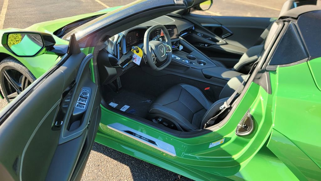 New 2026 Chevrolet Corvette Stingray Preferred Conv image 18