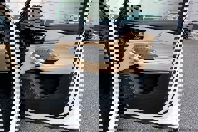 Used 2023 Acura MDX SH-AWD image 24