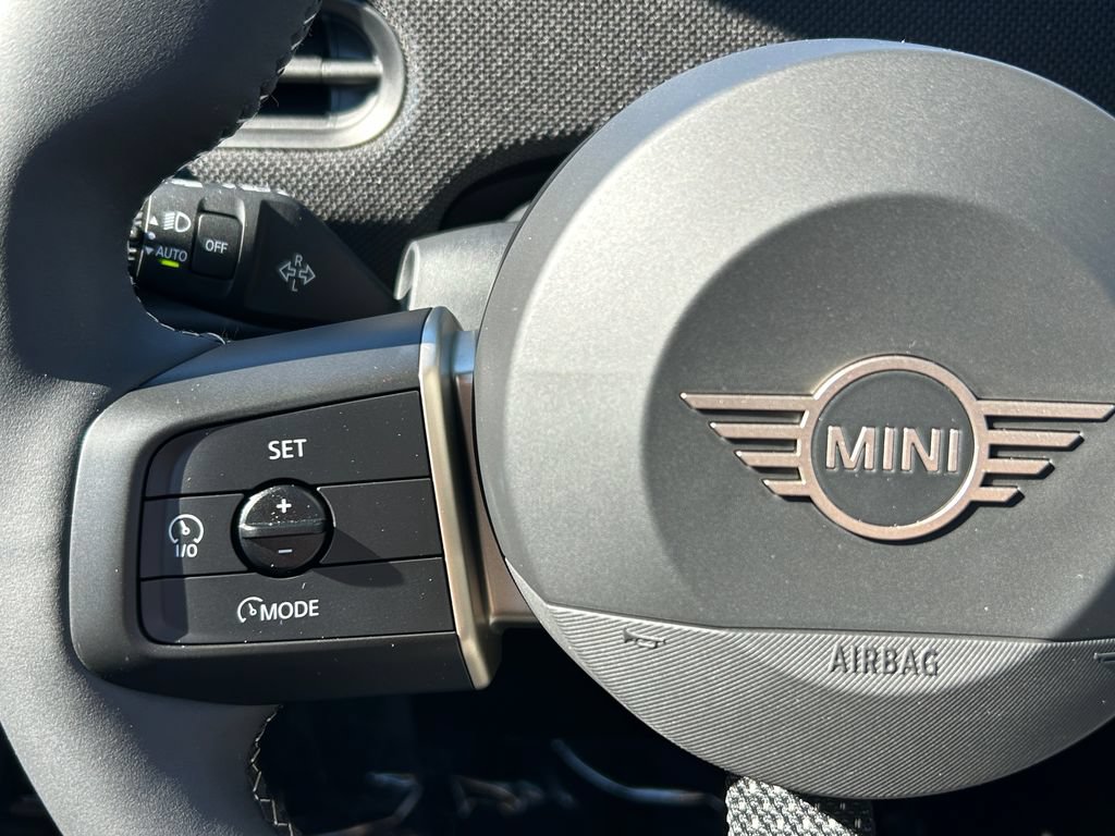 Used 2025 MINI Cooper S FWD image 19