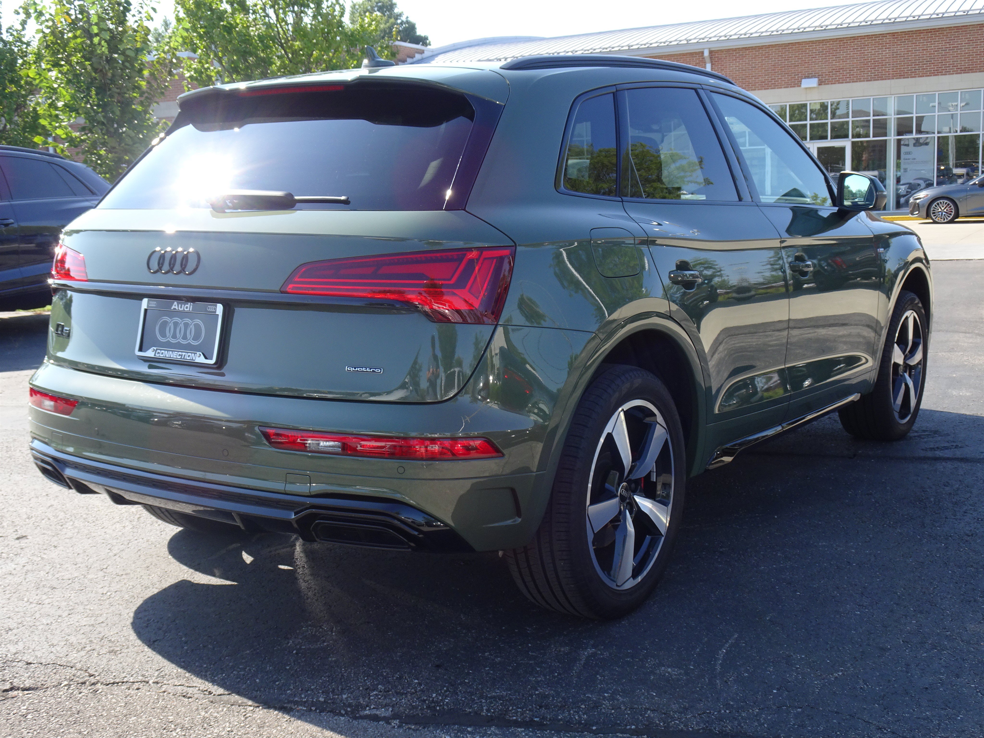 Certified 2024 Audi Q5 2.0T Premium Plus w/ Premium Plus Package AWD/4WD image 5