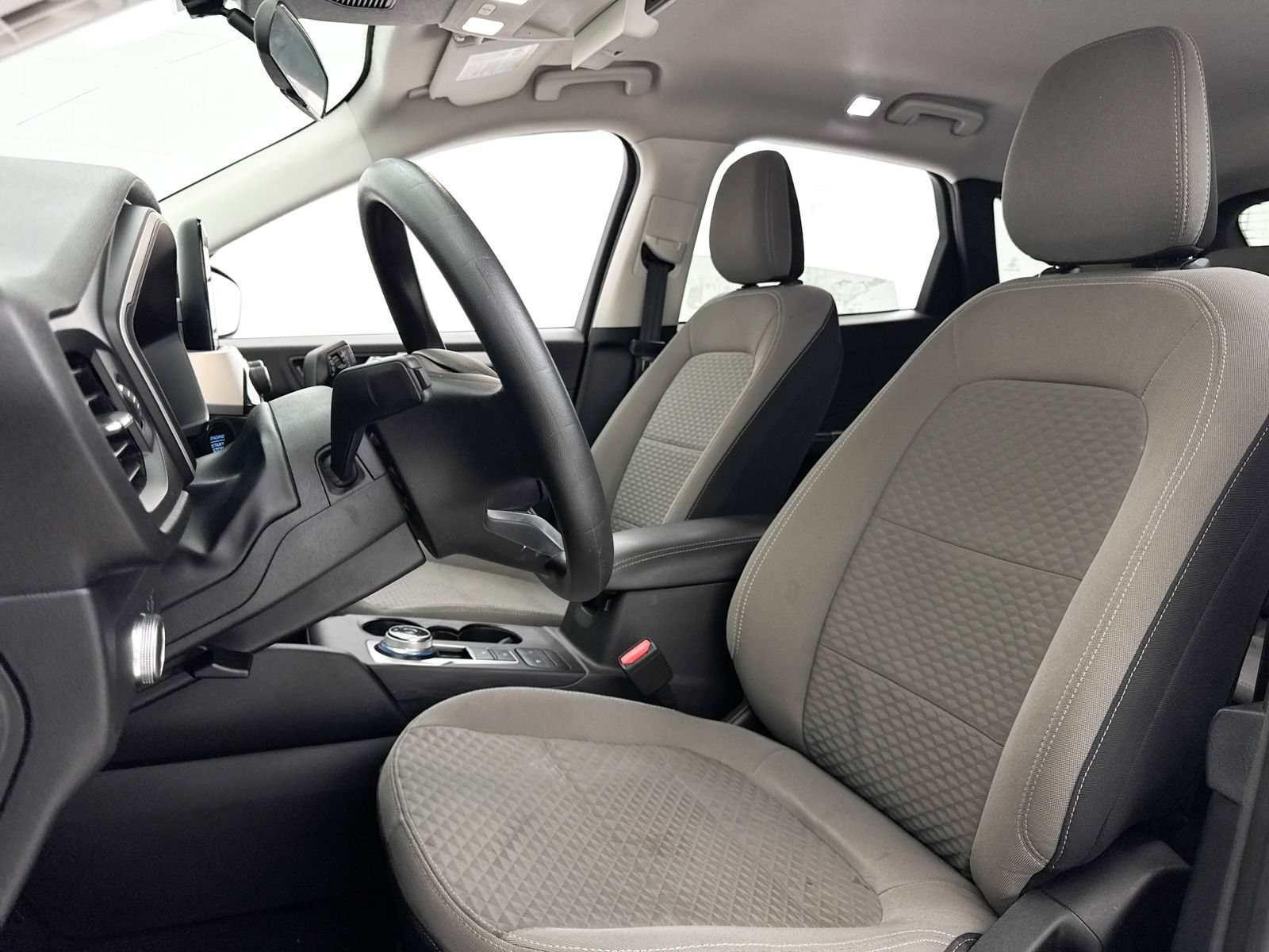 Used 2021 Ford Escape SE FWD image 14