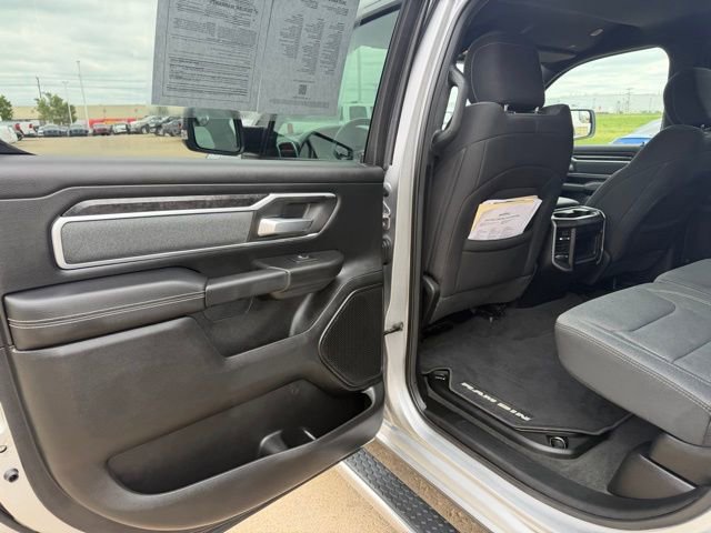 Used 2022 RAM 1500 Big Horn AWD/4WD image 10